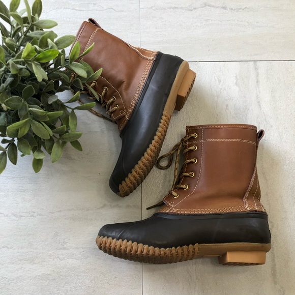 Khombu Shoes - NWOT Khombu Letty Womens duck boot size 6
